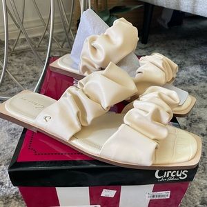 Women’s Circus by Sam Edelman Iggy Slides